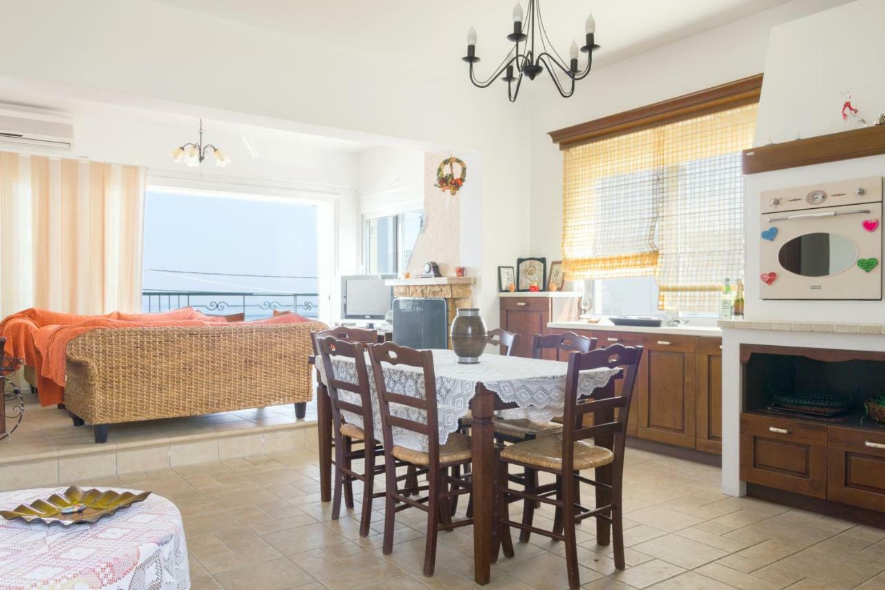 Kaya Sea Apts - Stegna Beach Архангелос Экстерьер фото